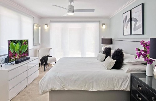 Gibbes Villa | Luxury 2-Bedroom Townhouse Villas