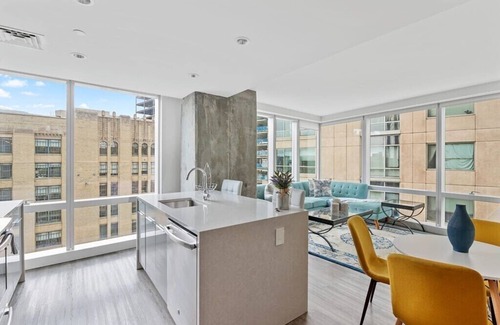 West Fens Apartment | luxury 2 bedrooms with 2 bathroom in Fenway Boston