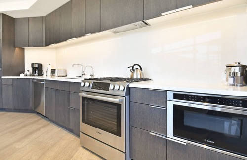 Park City Condo | Luxury 2 BR in Canyons Village - Walk to Slopes! by RedAwning - Save 20% on 7+ Nights!