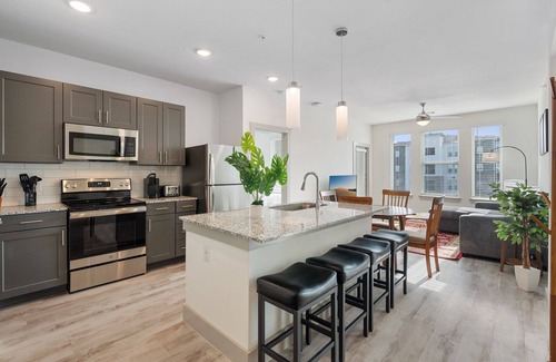 Stony Ridge North Apartment | Luxury 2BD/2BA Next to Airport 9930