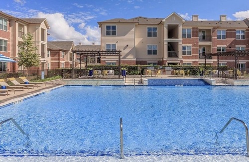 Missouri City Apartment | Luxury 2BR/2BA near highway with top amenities