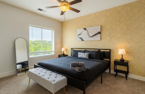 Glen Iris Apartment | Luxury 2BR Condo Steps from UAB Campus 5b