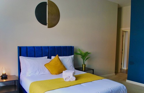 Neepsend Apartment | Luxury 2BR in Kehlam Island|Fast WiFi,Free Netflix