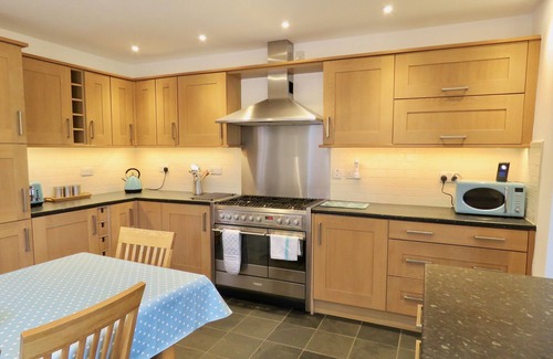 Stroud House | Luxury 3-bed Edwardian Town House in the Cotswolds - VERIFIED KEY WORKERS ONLY