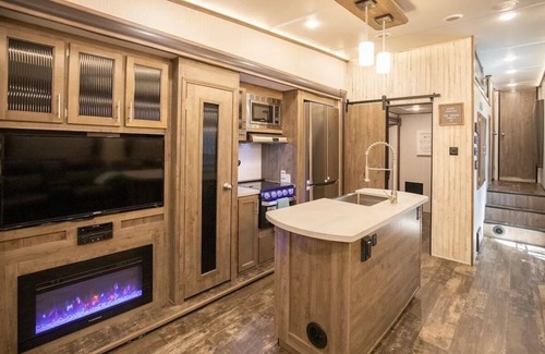 Nipomo House | Luxury 3-Bedroom 42' Home on Wheels with Bunk Room & Loft