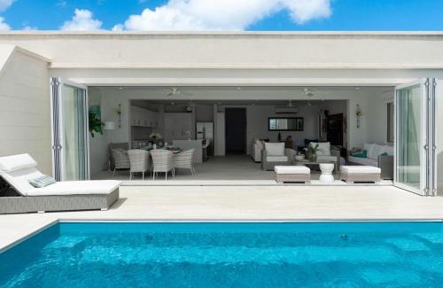 Mount Standfast Villa | Luxury 3-bedroom villa with sea view on West Coast
