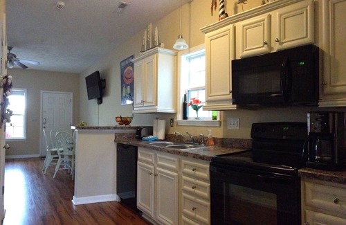 Myrtle Beach Cottage | Luxury 3-BR Cottage/Pool&WiFi, Steps to Ocean