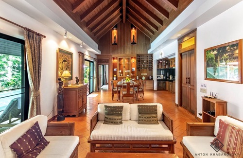 Rawai Villa | Luxury 3 BR Lagoon View Pool Villa in Baan Bua Estate close to Nai Harn Beach