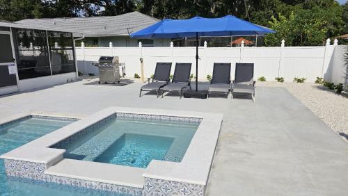 Gulf Gate Estates House | Luxury 3BD house, Siesta Key Beach