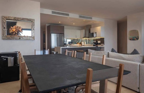 Soliman Bay Apartment | Luxury 3BR Apartmen, Tankah Beach plus Rooftop