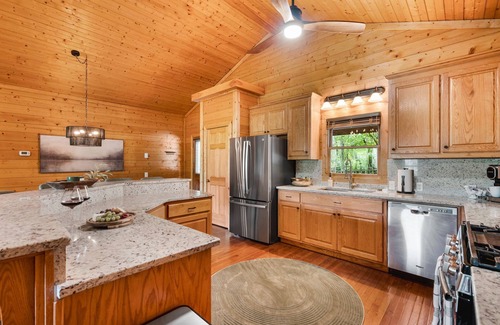 Blue Ridge Cabin | Luxury 4 bed, 3 bath cabin in Blue Ridge - views, hot tub, game room, & firepit.