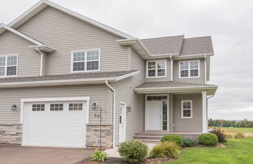 Charlottetown House | Luxury 4 Bed 4 Bath Home in Central Location