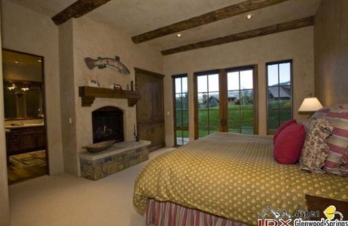 Snowmass Village House | Luxury 4 bedroom home in Snowmass Village with WiFi