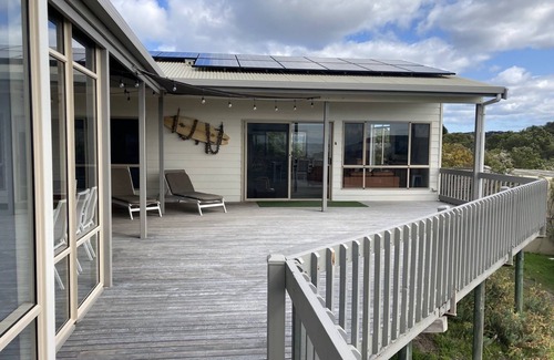 Island Beach House | Luxury 4 Bedroom/4 Bathroom Home with Large Deck, Beach Views & Free Wi-Fi