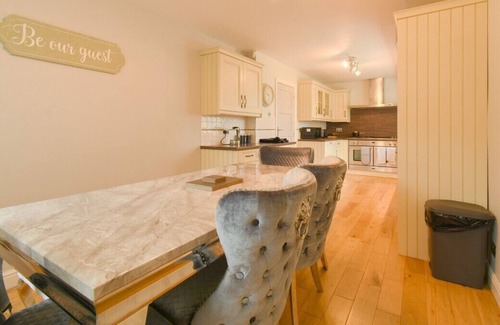 Great Harwood House | Luxury 4 Bedroom Detached House