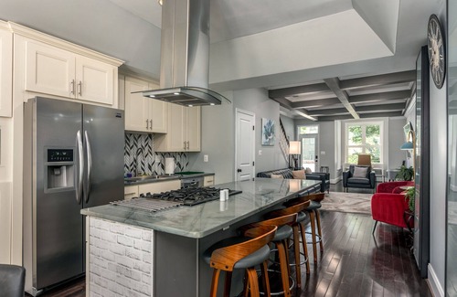 Near Northeast House | Luxury 4 bedrooms each with private full bathrooms Garage Parking