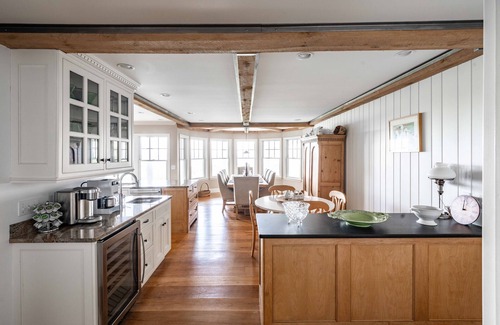 Kennebunkport House | Luxury 4 Bedrooms 6 Bath, Spectacular Views of Walkers Point and Atlantic Ocean