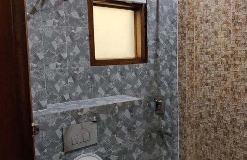 Gurugram House | Luxury 4 rooms with Big Hall best for celebrations