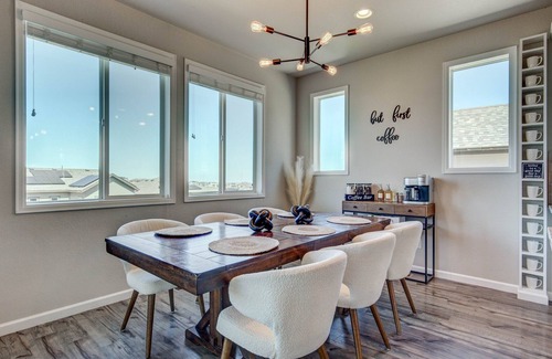 Arvada House | Luxury 4800sqft Mountain Home w/Separate Casita DENVER/BOULDER
