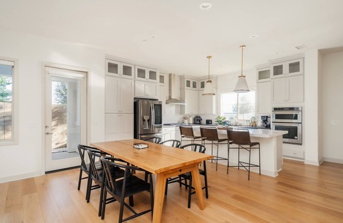 Portola Springs House | Luxury 4B4B family home in Great Park super close to pools & parks