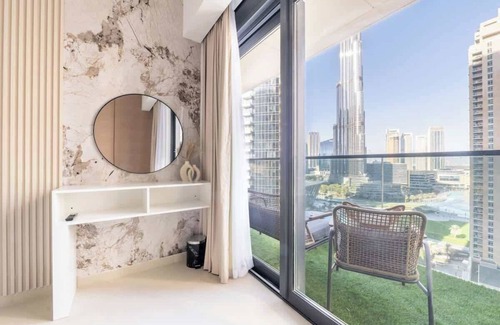 Downtown Dubai Apartment | Luxury 4BR with Hermes Touch & Burj Khalifa View