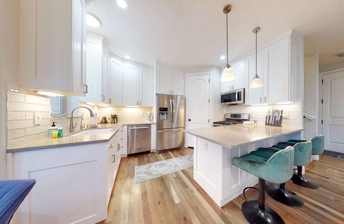 Canyon Links House | Luxury, 4BR with Large Hot Tub, Gourmet Kitchen, Great for Families