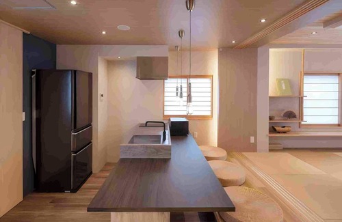 Sakyo Ward Hotel | Luxury 4Story Villa near Heian Shrine | Private Hinoki Hot Bath | Rooftop with Scenic Views/Kyoto Kyōto