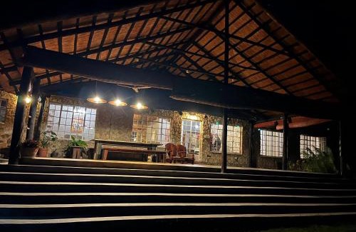 Juliasdale Apartment | Luxury 5 bed home in Juliasdale - 2309