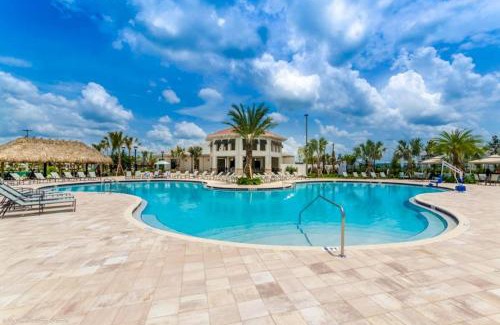 Kissimmee House | Luxury 5 Bedroom 5 bath private pool Home 279