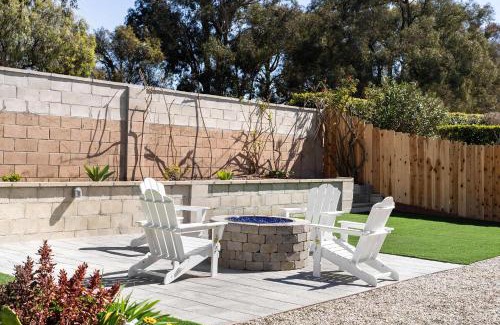 La Jolla Heights House | Luxury 5-Bedroom Family Home in La Jolla minutes to the Ocean Sleeps 14
