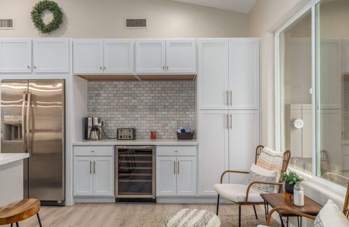 Fountain Hills House | Luxury 5 Bedroom Desert Retreat Sleeps 12 Hot Tub