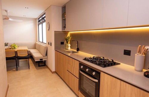 Astorga House | Luxury 8 Bedroom Villa in the Heart of Poblado with Rooftop Jacuzzi and BBQ