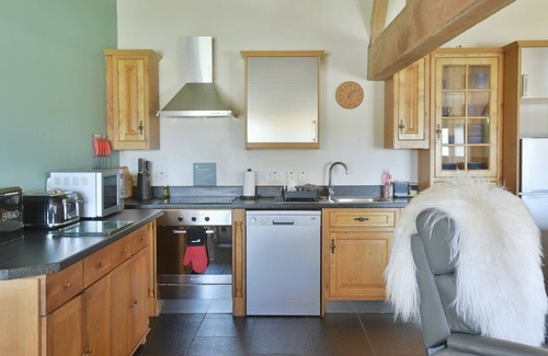 Crowdecote Cottage | Luxury accessible cottage with two double bedrooms