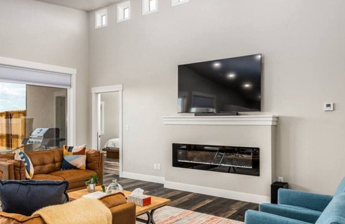 Kanab House | Luxury adventure hub near Wave, Zion, Bryce, Page