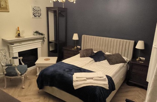 Cluj-Napoca House | Luxury Airport Retreat