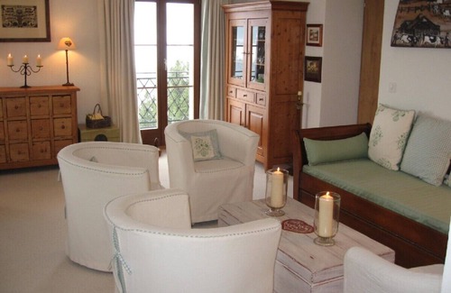 Chateau-d'Oex Apartment | Luxury alpine apartment with warm indoor pool, sauna & fitness room