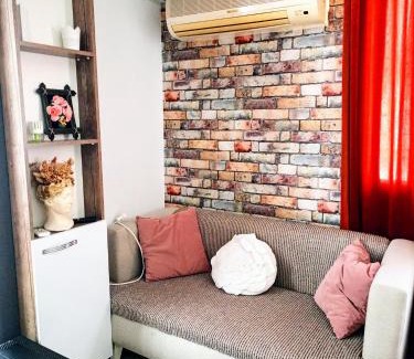 Alsancak Apartment | Luxury and Comfort in Central Alsancak Perfect for Groups or Families