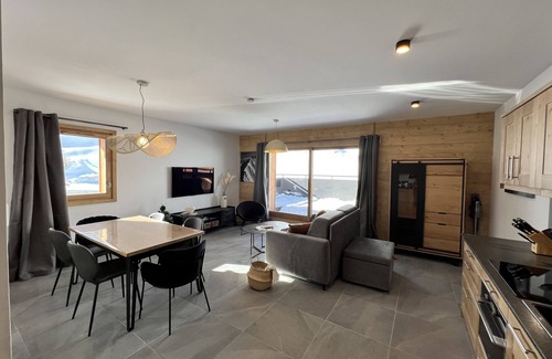 Plagne Centre Apartment | Luxury Apartment with terrace in Plagne Centre at the Foot of the Slopes