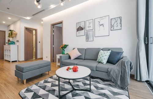 Ngoc Khanh Apartment | Luxury Aparment at Vinhomes Metropolis 2 Bedroomnear Lotte