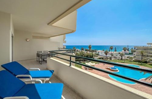 Gale Apartment | Luxury Apart wStunning Sea Views, Walk Beach