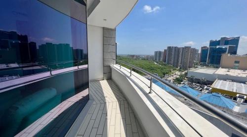 Riomar Apartment | Luxury Apartamento Hilton WI-FI, TV, Piscina y Gym