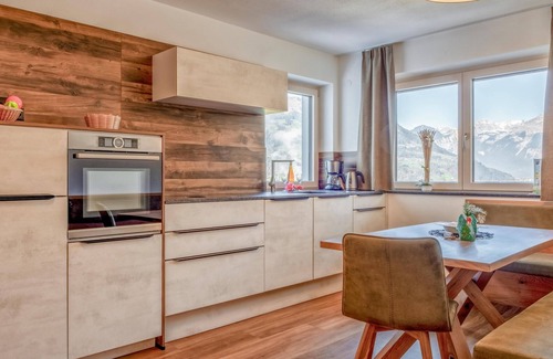 Helfenstein Apartment | Luxury apartment for sports enthusiast