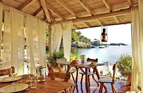 Portovenere Apartment | Luxury apartment 20 m from the sea, balcony, sea view, 5Terre access