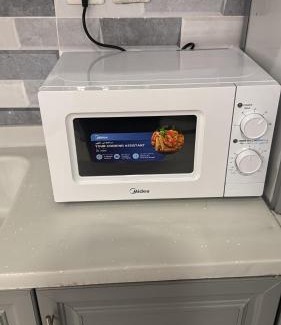 Hera Street Apartment | Luxury apartment, 3 bedrooms, living room, kitchen