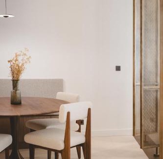 Champs-Elysees Apartment | Luxury Apartment 3BR in Paris