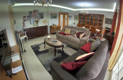 Corroios Apartment | Luxury Apartment 4 Bedrooms Pool in Marisol