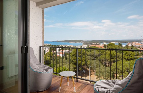 Pula Apartment | Luxury Apartment Bianco ,200 Meters From Beaches With Beautiful View of the sea