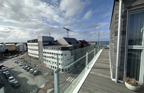 Vesturbær Apartment | Luxury apartment downtown Reykjavik with view over the city