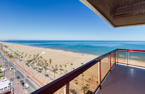 Grau i Platja Apartment | LUXURY APARTMENT APARTMENT 11 with direct views of the sea, sunrises live.