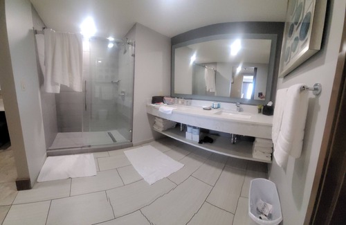 Dawn Beach Estates Hotel | Luxury apartment for 2 to 8 people at the DBC/JW Marriott Hotel * SXM